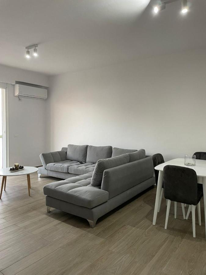 Sea & Sun Apartment Vlorë Екстериор снимка