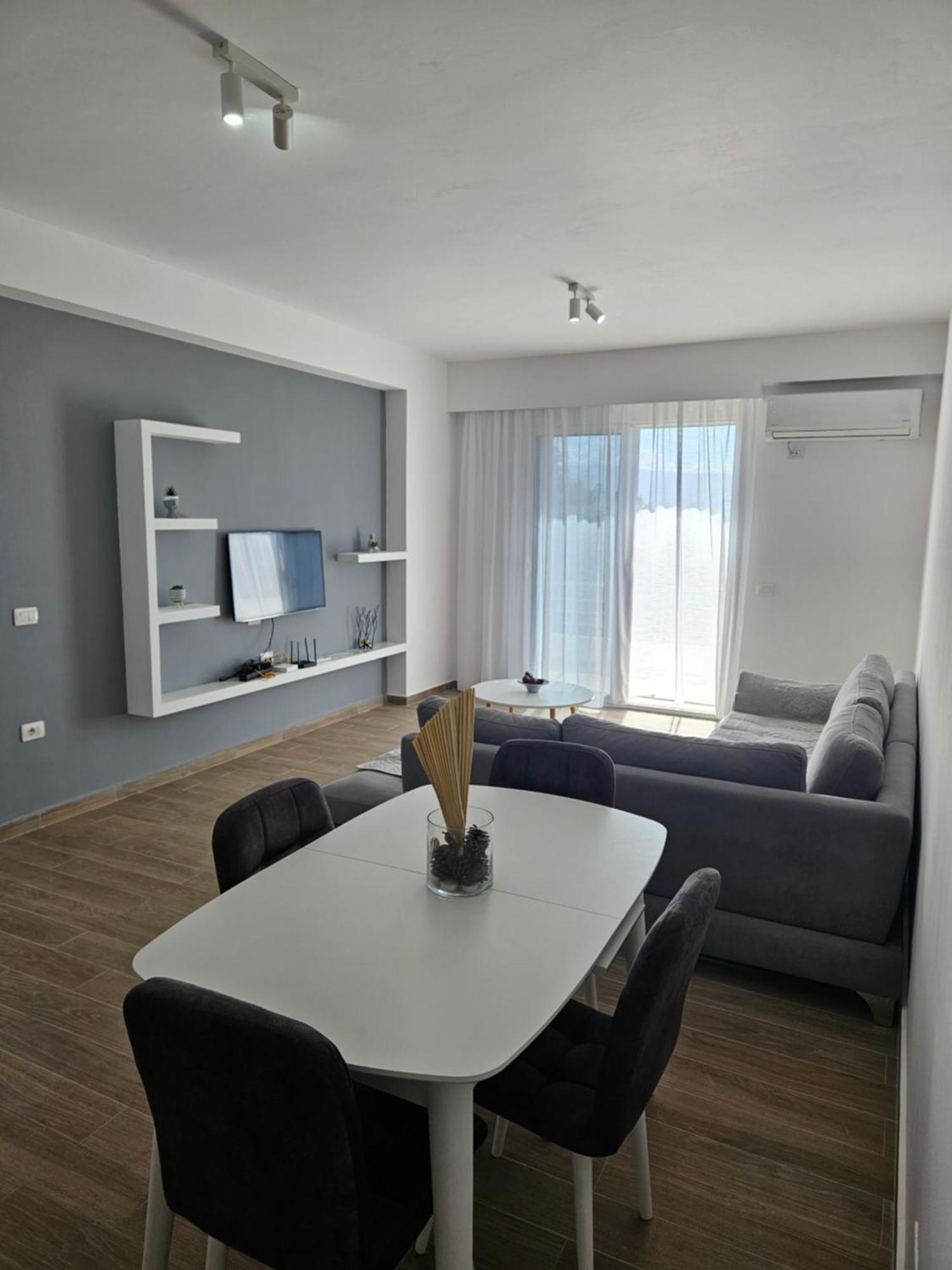 Sea & Sun Apartment Vlorë Екстериор снимка