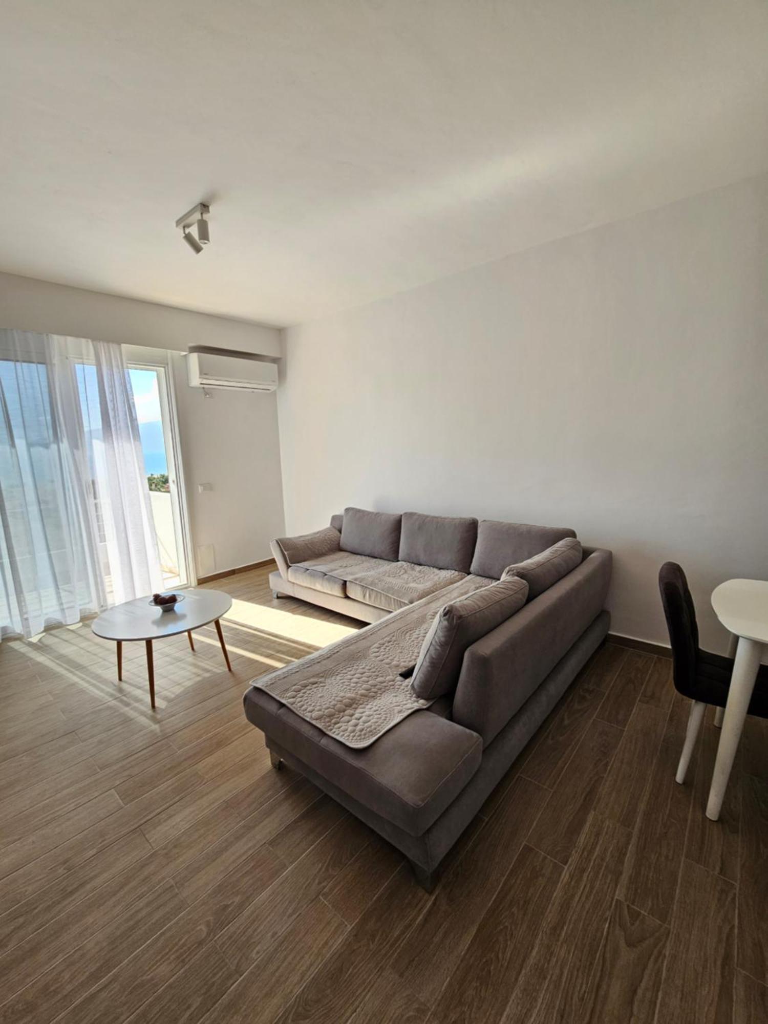 Sea & Sun Apartment Vlorë Екстериор снимка