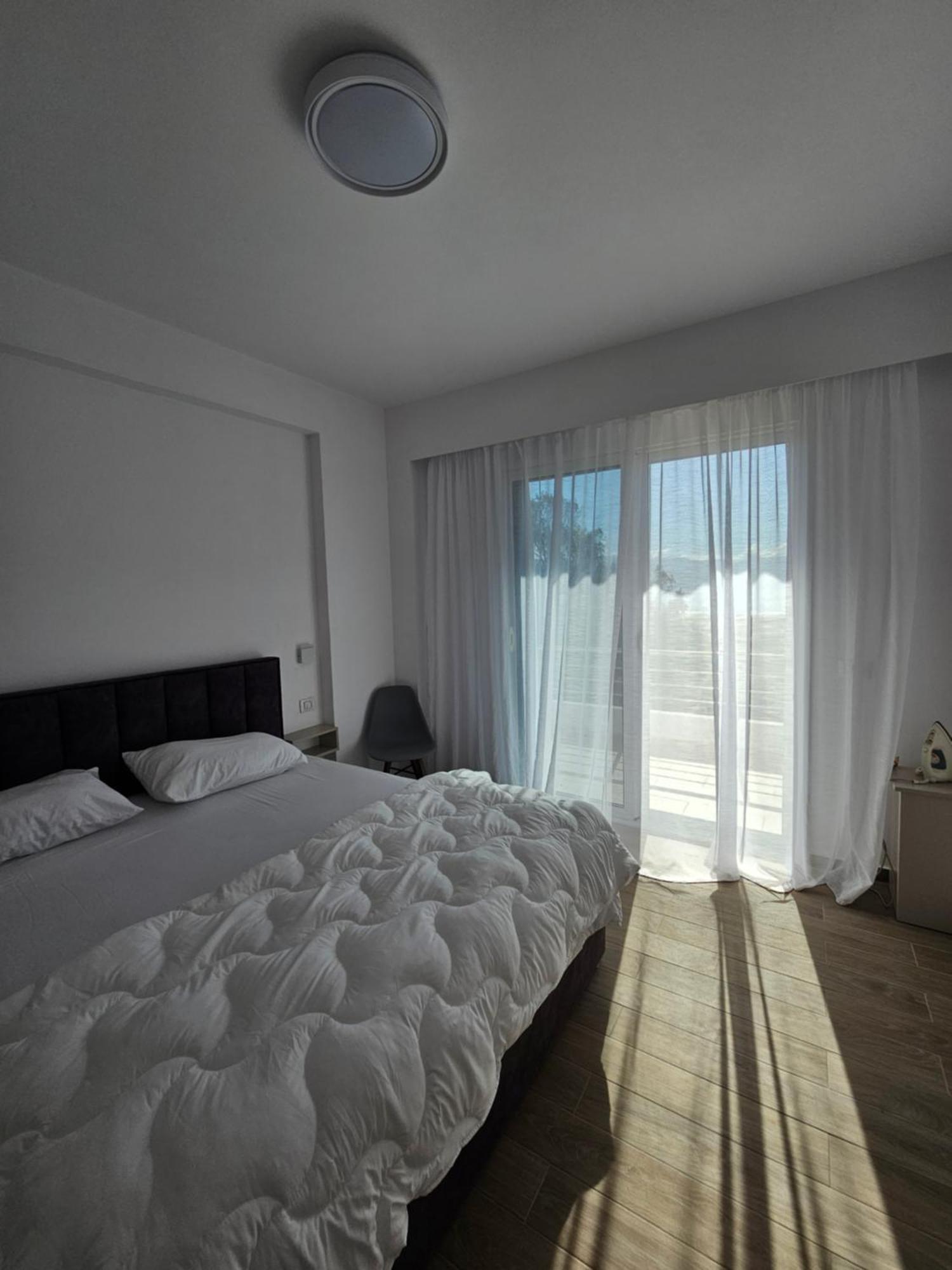 Sea & Sun Apartment Vlorë Екстериор снимка